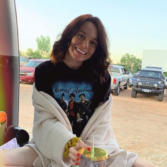 meet the posher✨like this to bookmark my closet! - Picture 15 of 15